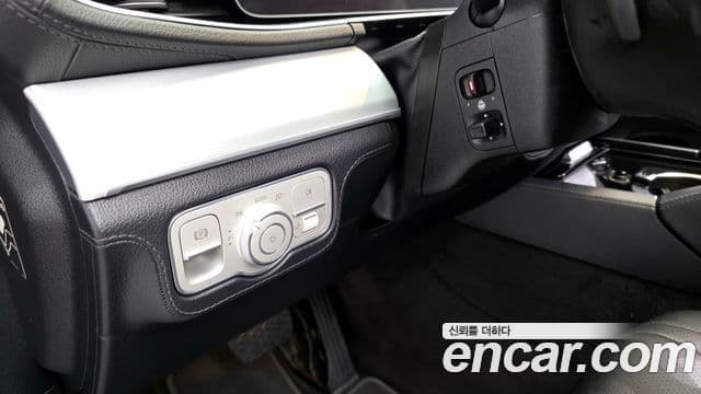 Mercedes-Benz GLE-Class 2021 — фото 19 из 20