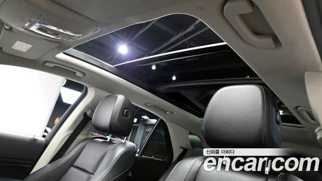 Mercedes-Benz GLE-Class 2021 — Photo 17/29