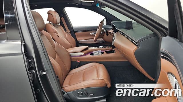 Genesis GV70 2021 — ფოტო 11/20