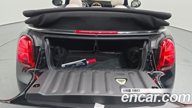 Mini Cooper S Convertible 2023 — Şəkil 17/20