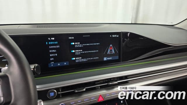 Hyundai Grandeur 2023 — ფოტო 17/20