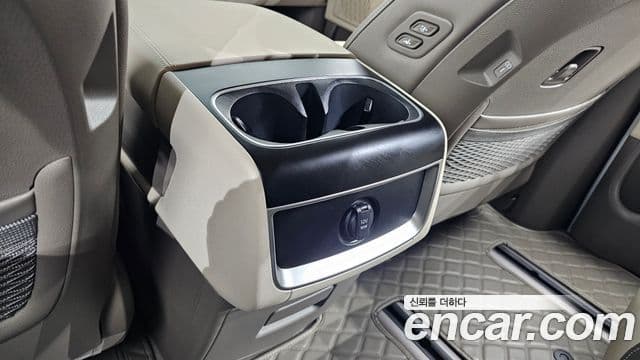 Kia Carnival 2025 — ფოტო 18/20