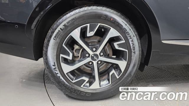 Kia Sportage 2023 — ფოტო 5/20