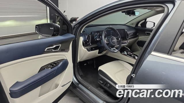 Kia Sportage 2023 — ფოტო 10/20