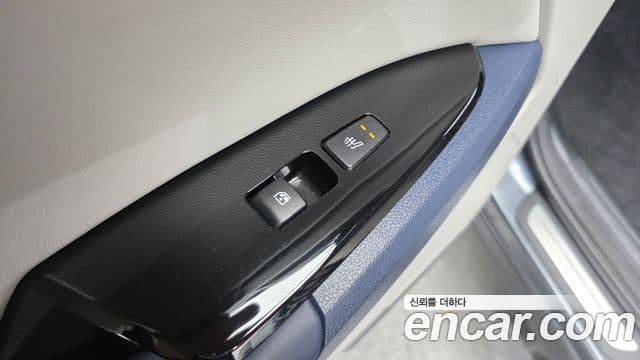 Kia Sportage 2023 — ფოტო 19/20