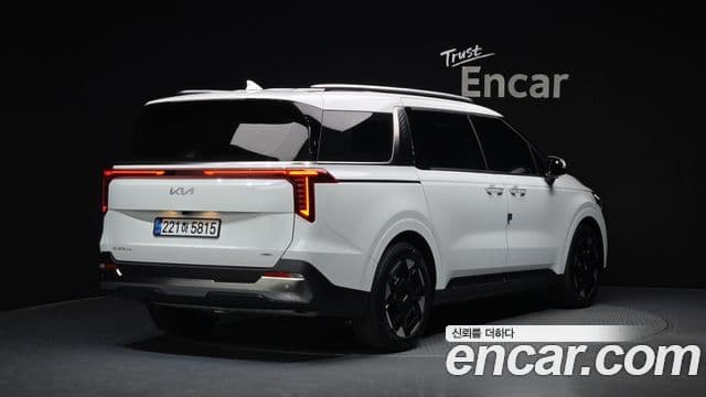 Kia Carnival 2024 — Şəkil 1/20