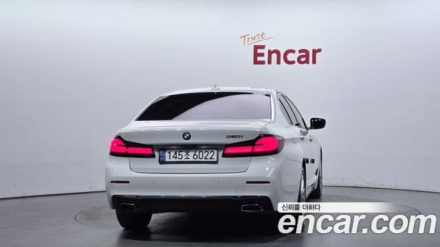 BMW 5 Series 2020 — ფოტო 4/20