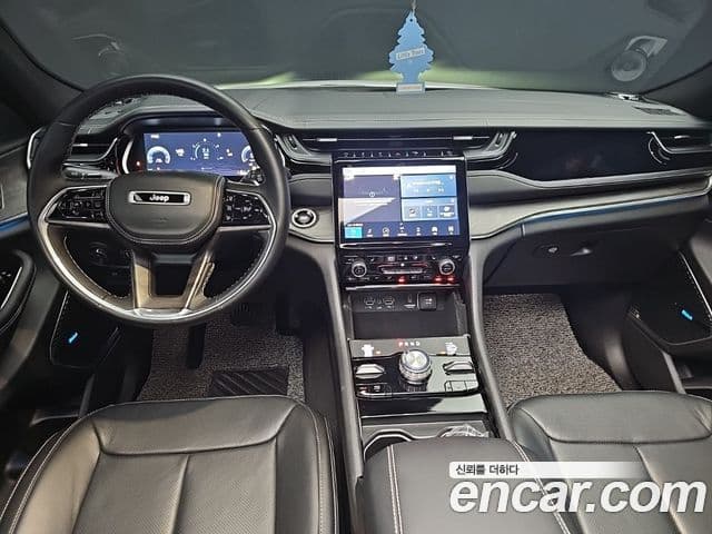 Jeep Grand Cherokee 2022 — ფოტო 10/20