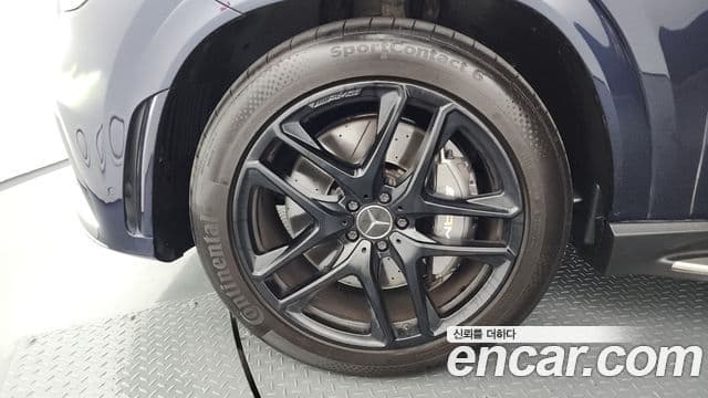 Mercedes-Benz GLE-Class 2021 — фото 5 из 20