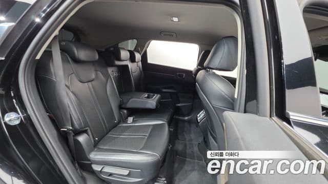Kia Sorento 2023 — Şəkil 19/20