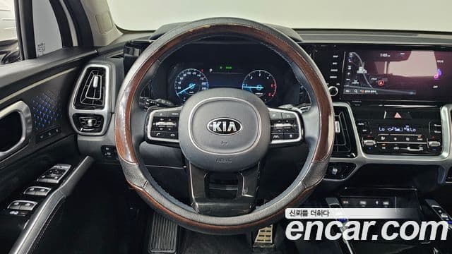 Kia Sorento 2020 — фото 12 из 20