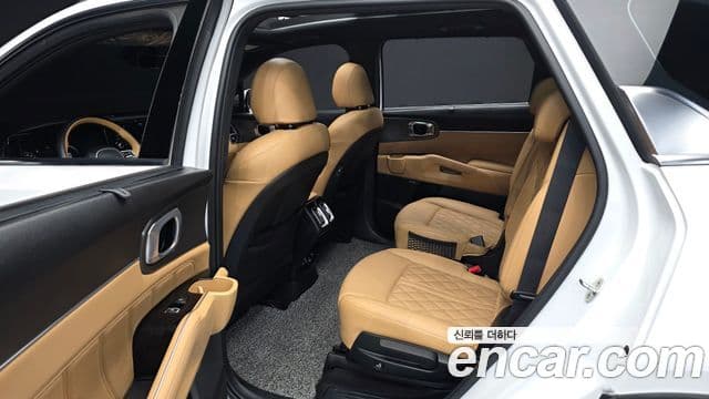 Kia Sorento 2022 — фото 12 из 20