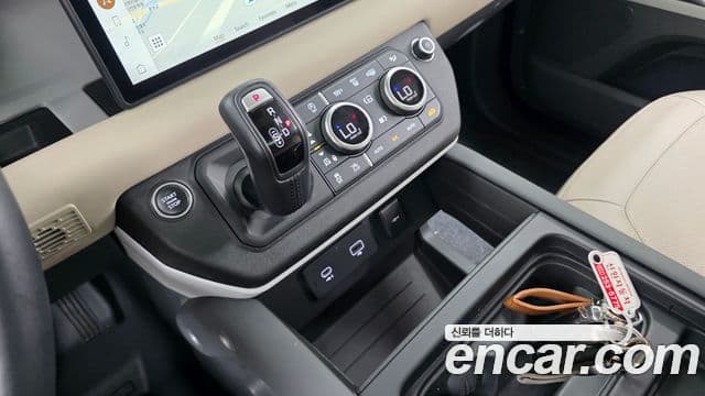 Land Rover Defender 2022 — ფოტო 9/20