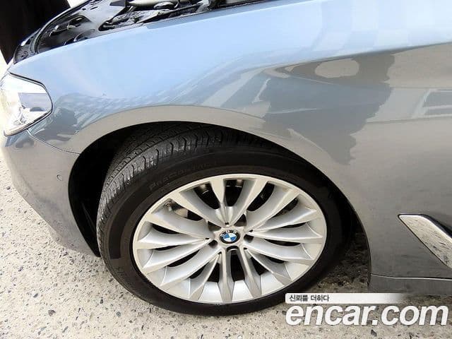 BMW 5 Series 2019 — Şəkil 4/20