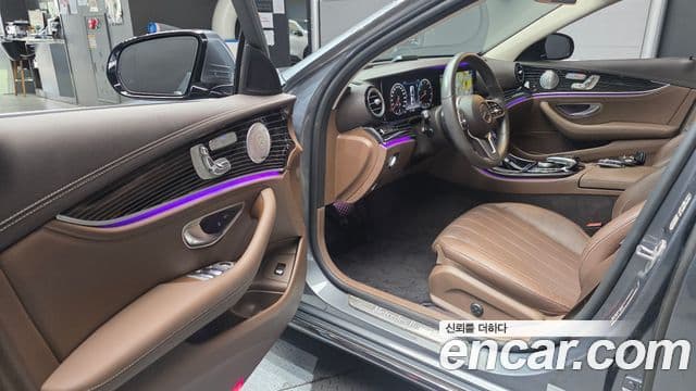 Mercedes-Benz E-Class 2020 — фото 10 из 20