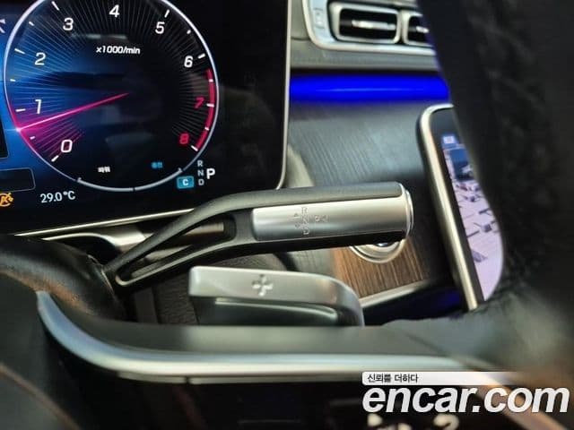 Mercedes-Benz S-Class 2023 — Фото 7/18