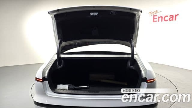 Hyundai Grandeur 2024 — ფოტო 18/20