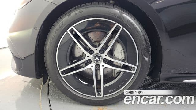 Mercedes-Benz E-Class 2025 — фото 5 из 20