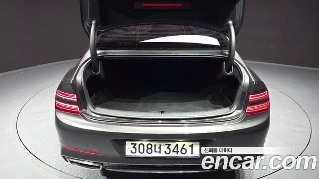 Genesis Electrified G80 2022 — фото 20 из 20
