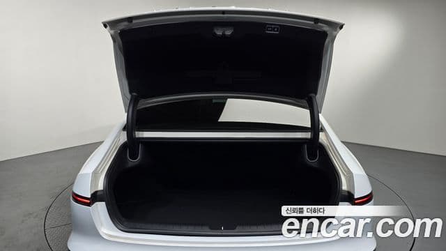 Hyundai Grandeur 2024 — ფოტო 17/20