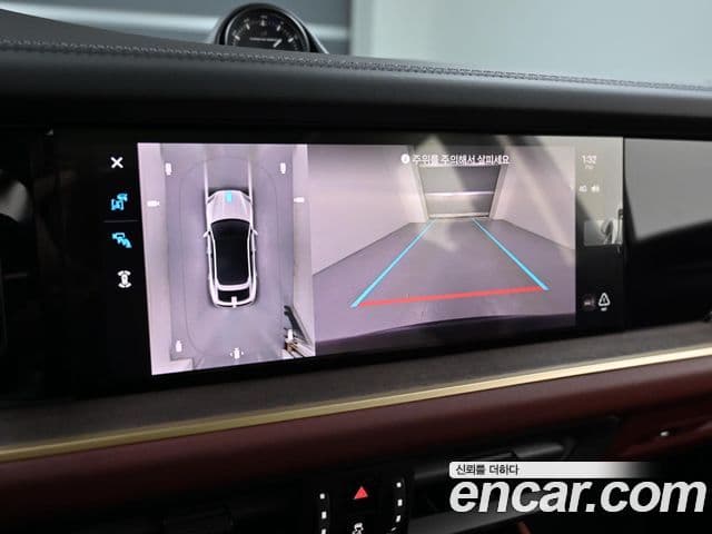 Porsche Cayenne 2025 — ფოტო 15/20
