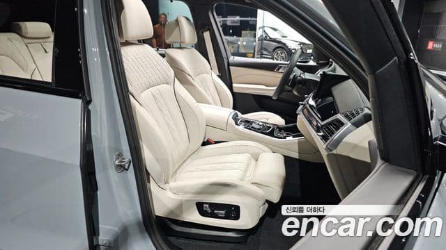 BMW X5 2025 — ფოტო 12/20