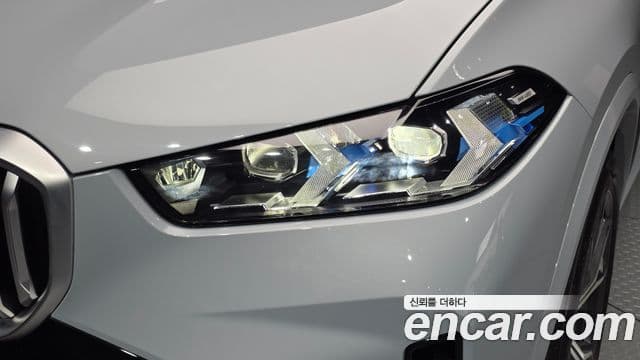 BMW X5 2025 — Photo 21/34