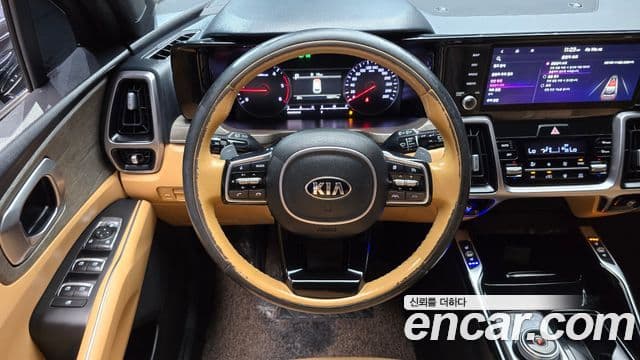 Kia Sorento 2021 — ფოტო 13/20