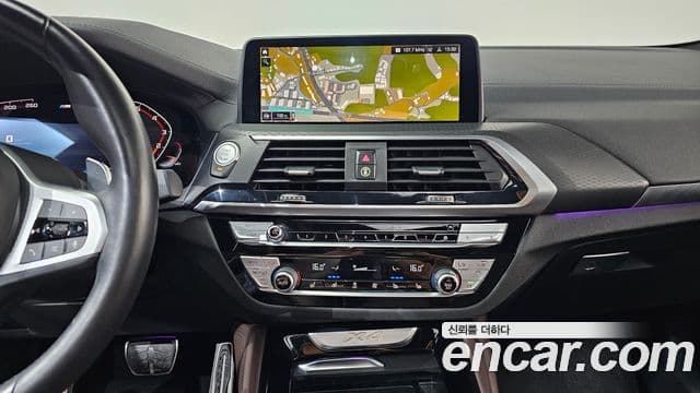 BMW X4 2021 — Şəkil 13/20
