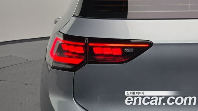 Volkswagen Golf 2026 — Photo 10/35