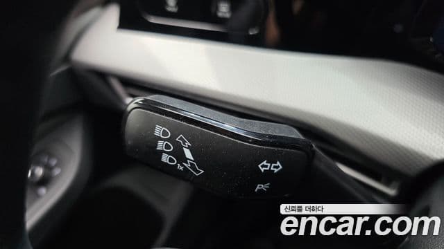 Volkswagen Golf 2026 — Photo 22/35