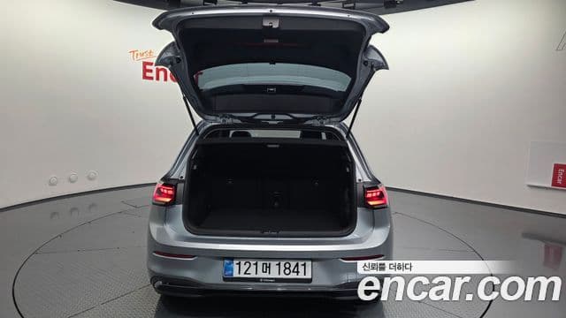 Volkswagen Golf 2026 — Photo 5/35
