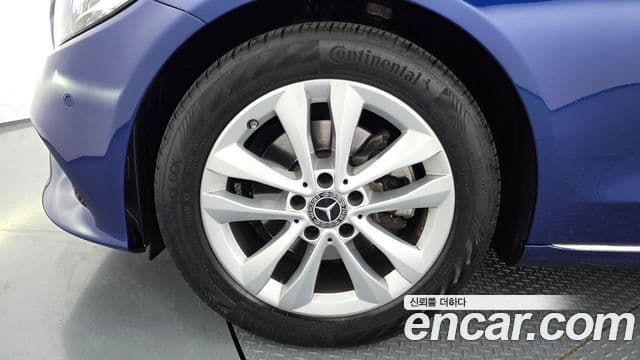 Mercedes-Benz C-Class 2019 — Şəkil 5/20