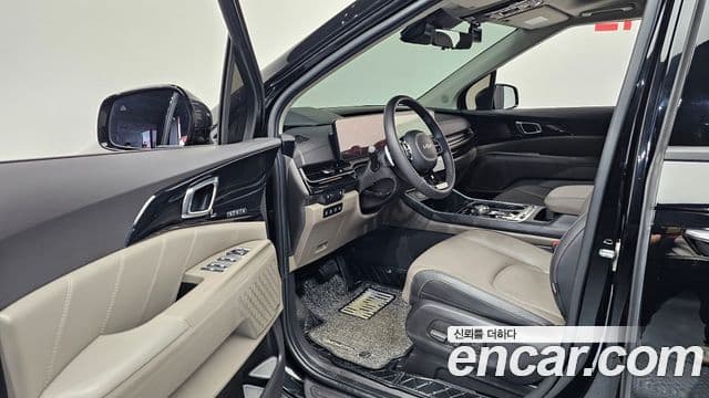 Kia Carnival 2023 — Şəkil 10/20
