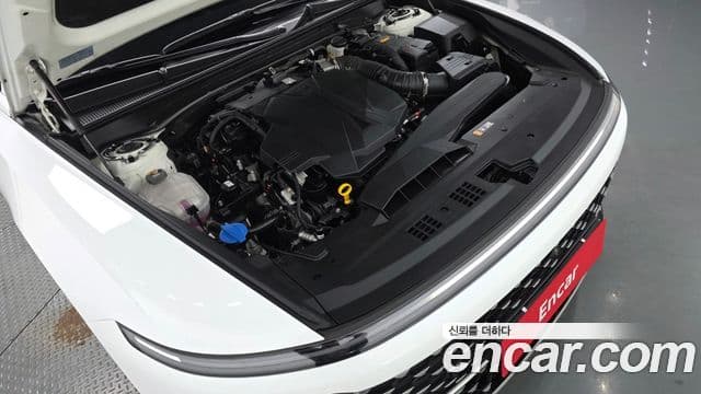 Hyundai Grandeur 2023 — ფოტო 6/20