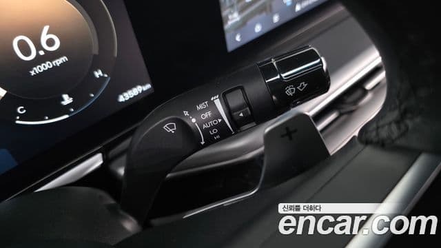Hyundai Grandeur Hybrid 2023 — Photo 5/34