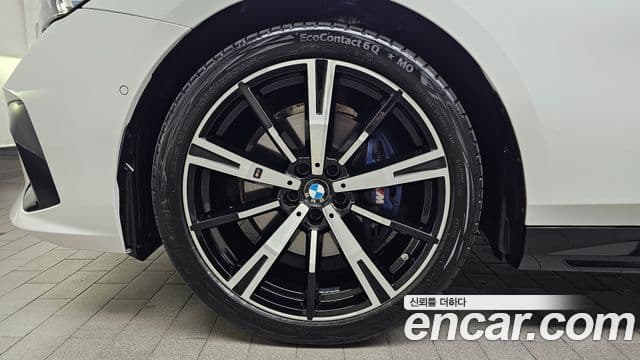 BMW 5 Series 2025 — фото 5 из 20