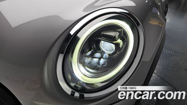 Mini Cooper 2024 — Photo 17/30