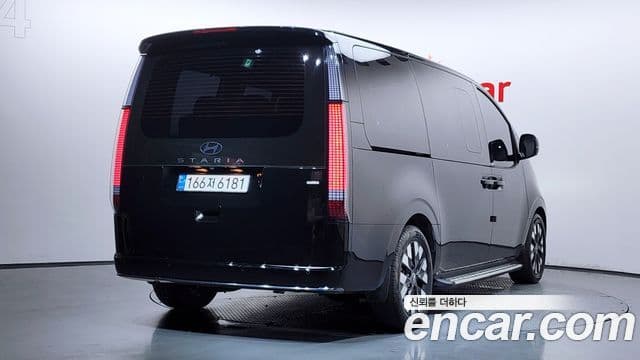 Hyundai Staria 2024 — ფოტო 2/20