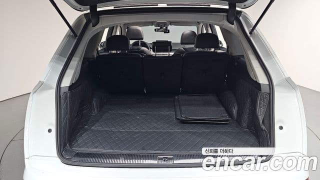 Audi Q7 2019 — Фото 20/20