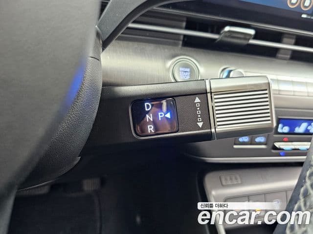 Hyundai Kona 2023 — ფოტო 7/20
