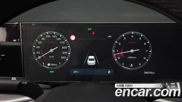Hyundai Grandeur 2023 — ფოტო 8/20