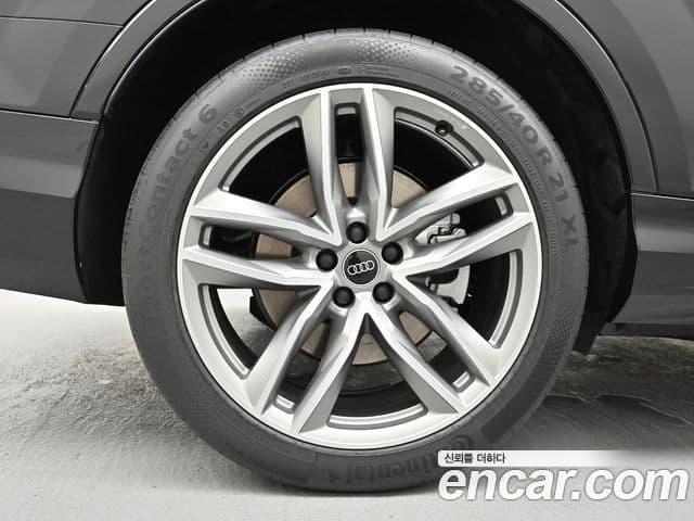 Audi Q7 2025 — ფოტო 4/20