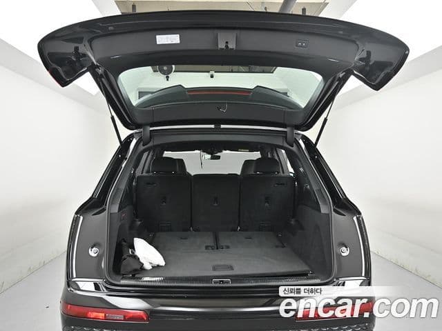 Audi Q7 2025 — ფოტო 20/20
