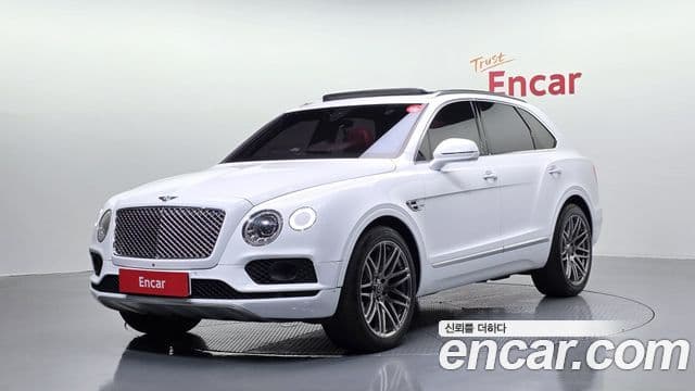Bentley Bentayga 2018 — Photo 13/20