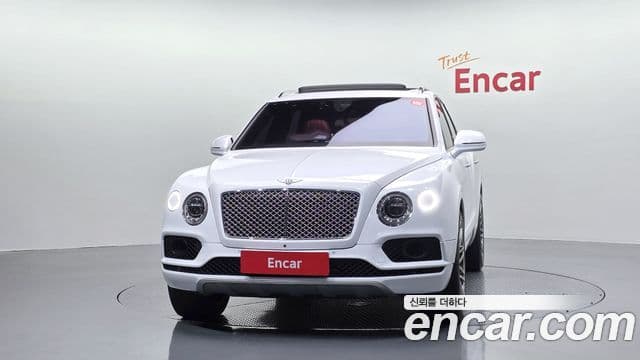 Bentley Bentayga 2018 — Photo 19/20