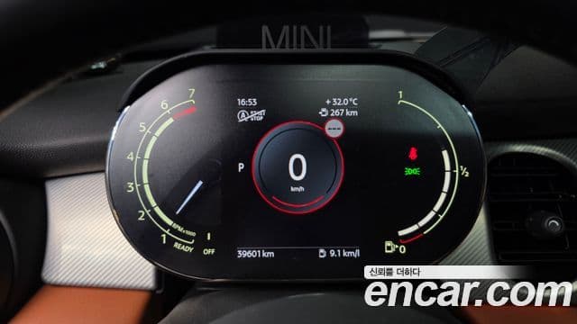 Mini Cooper 2021 — ფოტო 6/20