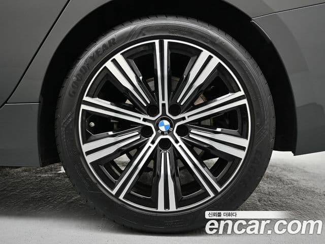 BMW 3 Series 2025 — Şəkil 4/20