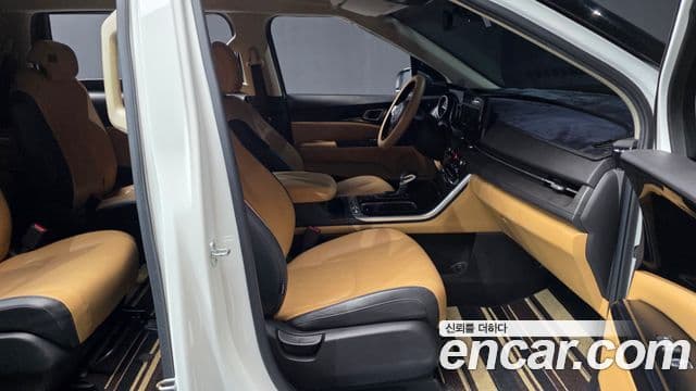 Kia Carnival 2021 — ფოტო 11/20