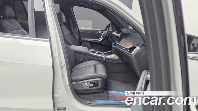 BMW X7 2023 — ფოტო 11/20